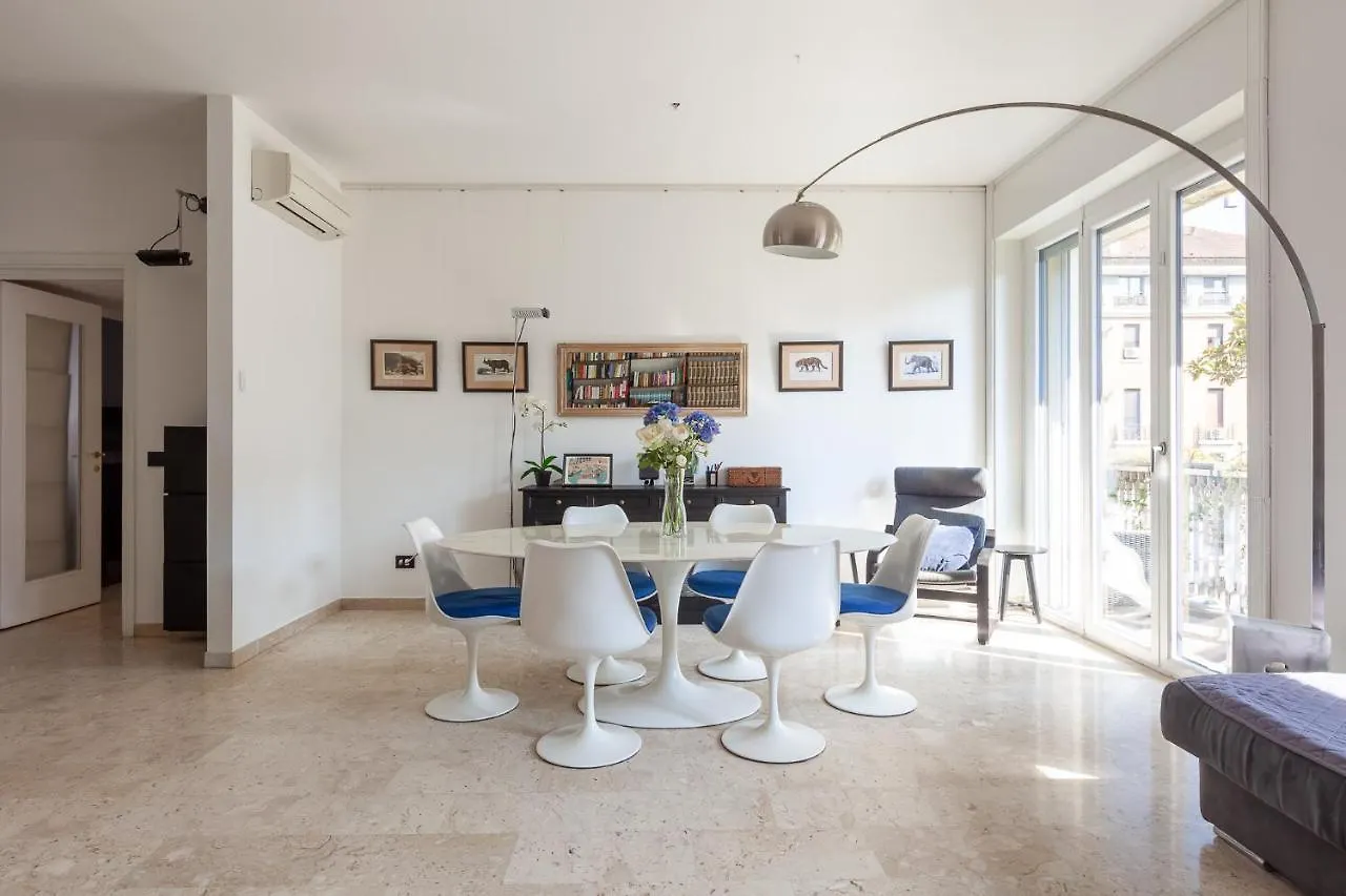 Luxury Apartment Milan City Center - Friuli 51 Master Guest 0*,