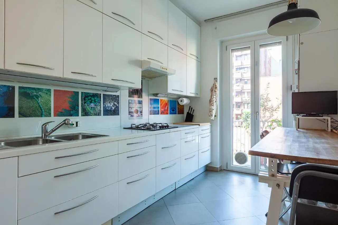 Luxury Apartment Milan City Center - Friuli 51 Master Guest Italia